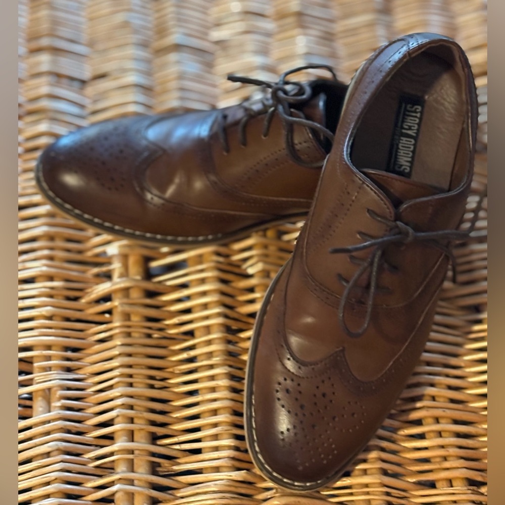 Stacy Adams Dunbar Wingtip Oxford -Boys size 2.5